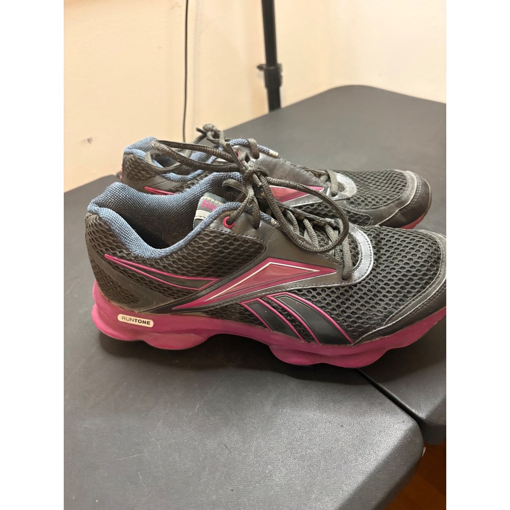 Reebok RunTone Womens Running Shoes Grey Pink J19625 Size 9.5